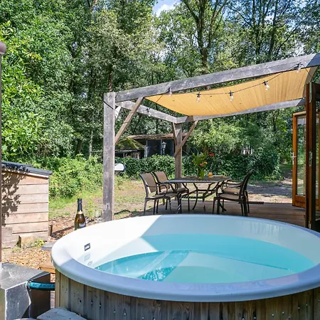 Bij Ons Tinie Holiday home