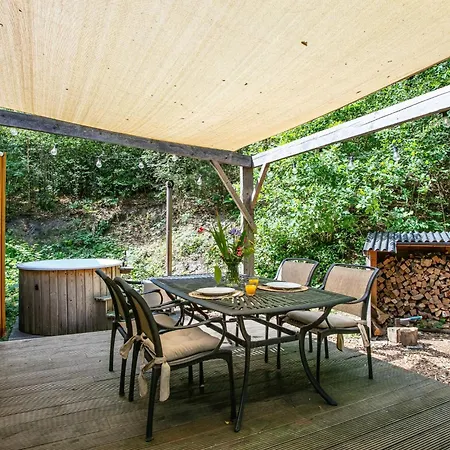 Holiday home Bij Ons Tinie