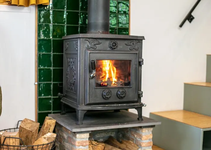 Bij Ons Tinie Nyaraló