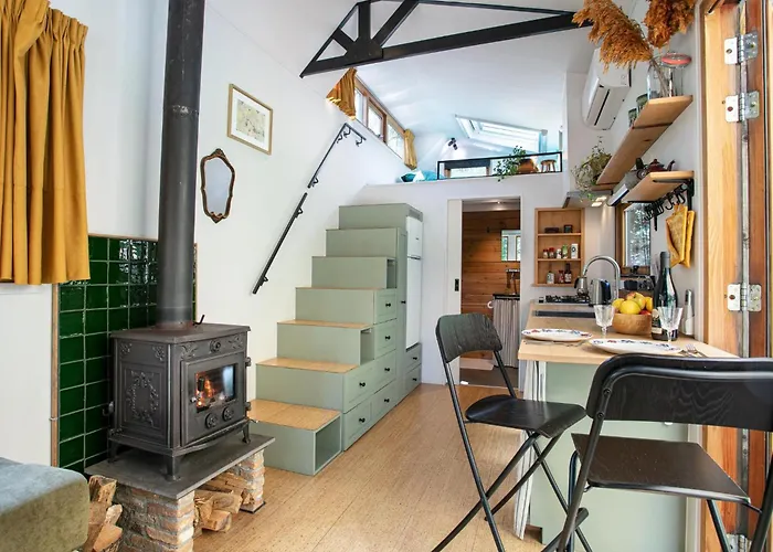 Bij Ons Tinie Nyaraló *